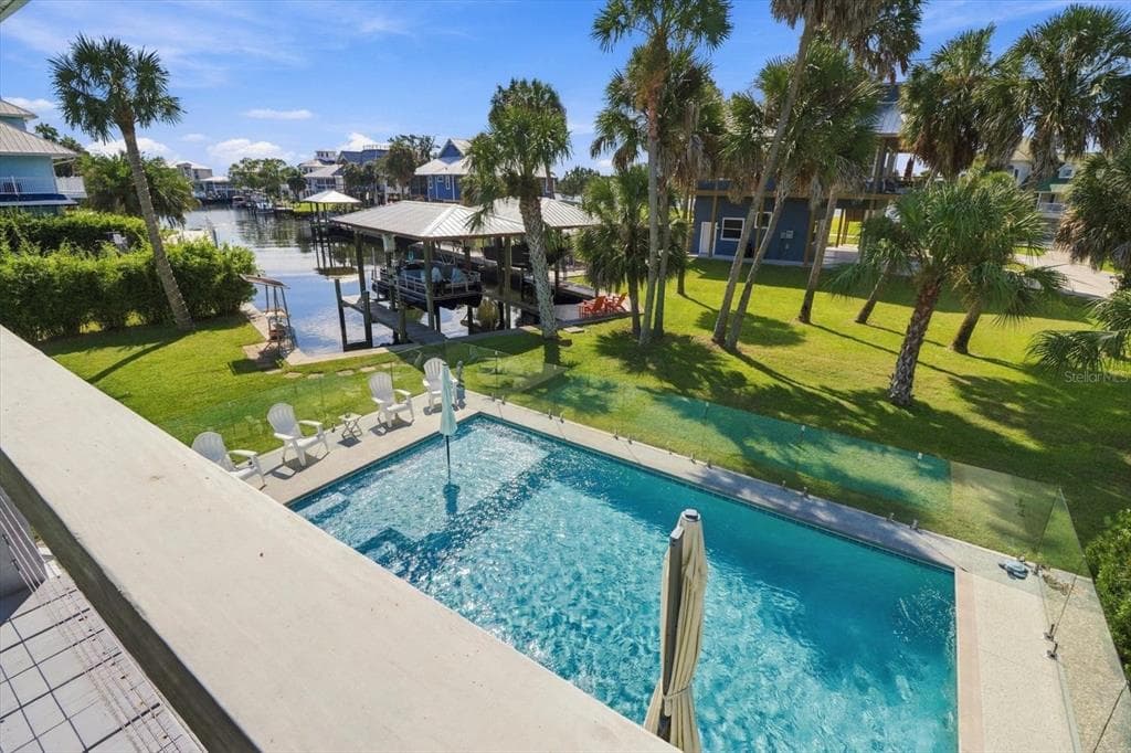 2120 NW 15TH STREET photo 8