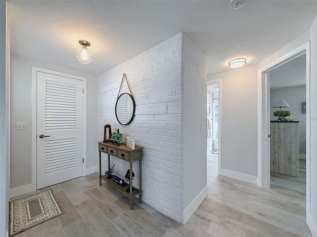 6618 LEESIDE ISLE photo 6
