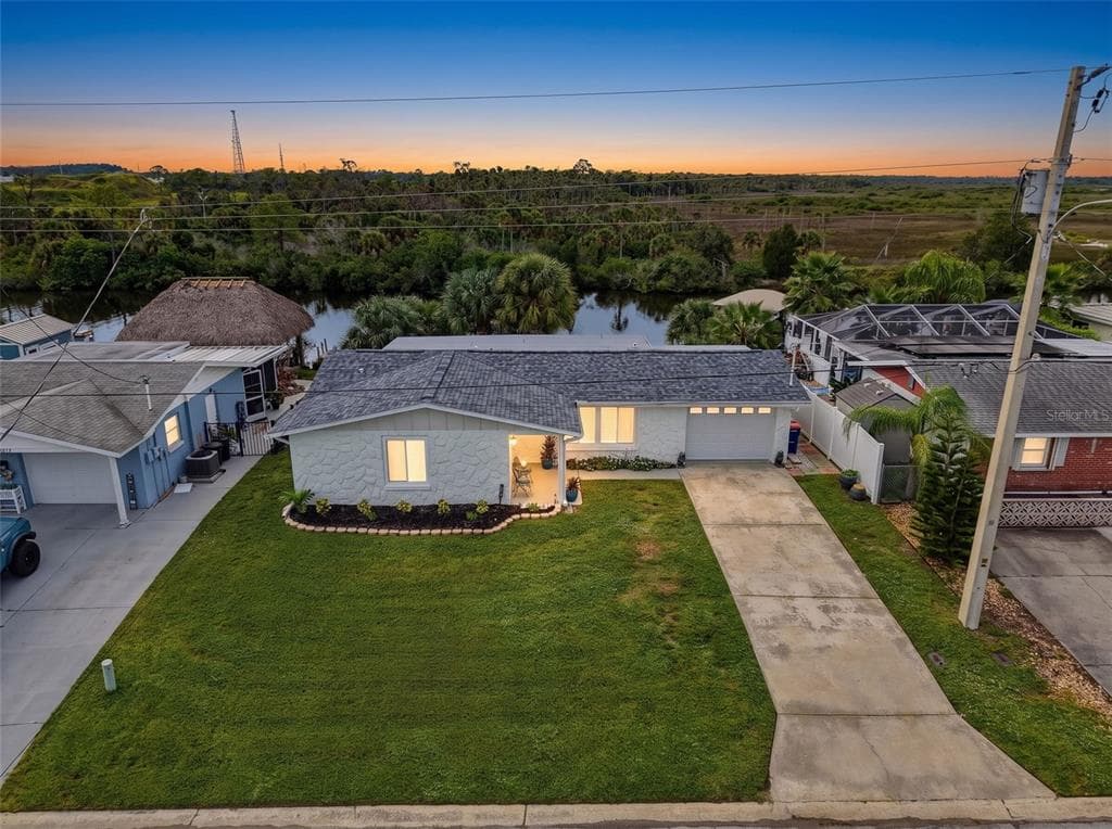 6618 LEESIDE ISLE photo 1