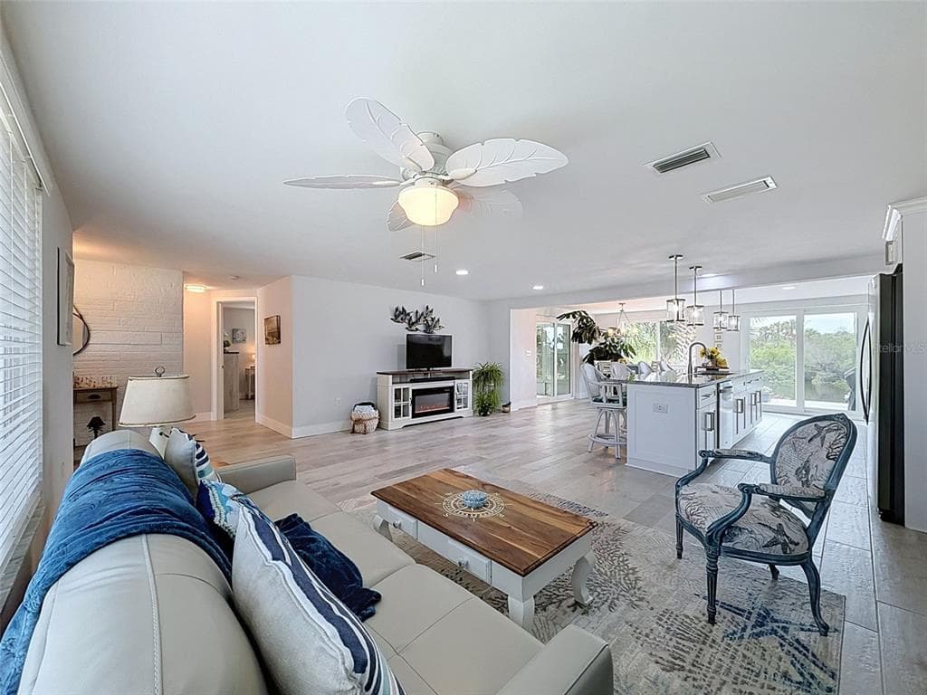 6618 LEESIDE ISLE photo 20