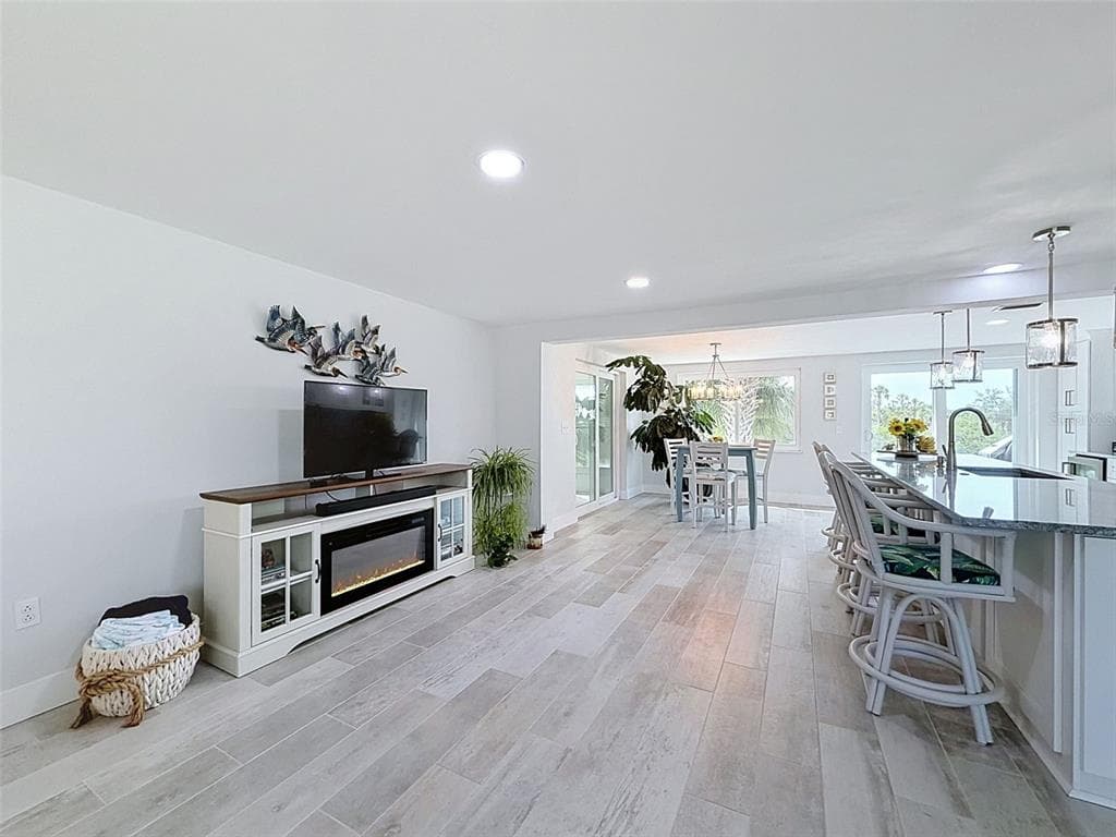 6618 LEESIDE ISLE photo 10