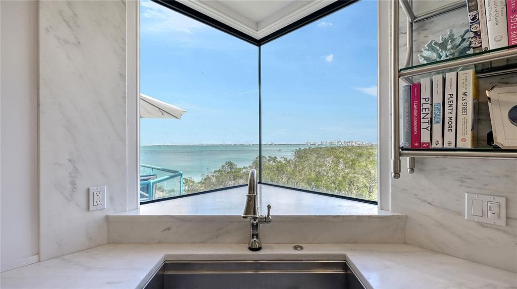 340 GULF OF MEXICO DRIVE 136 photo 13