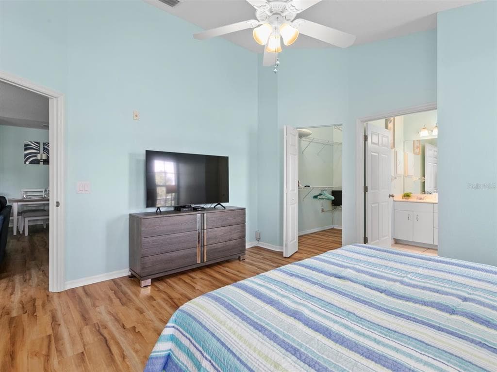 904 ADDINGTON COURT 204 photo 19