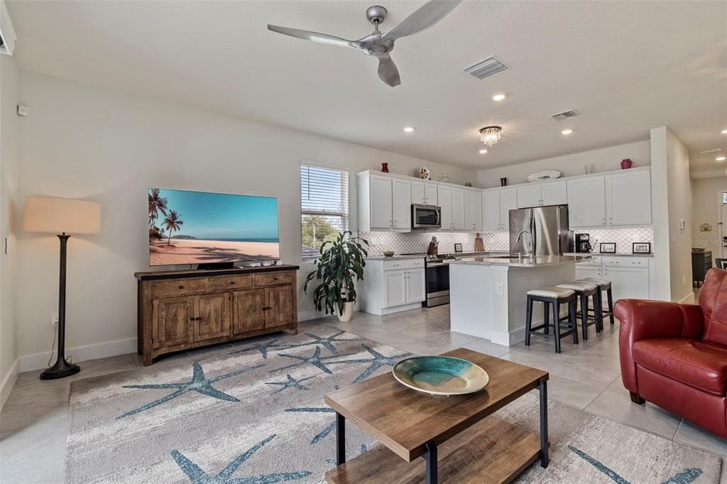 8915 MILESTONE DRIVE photo 12