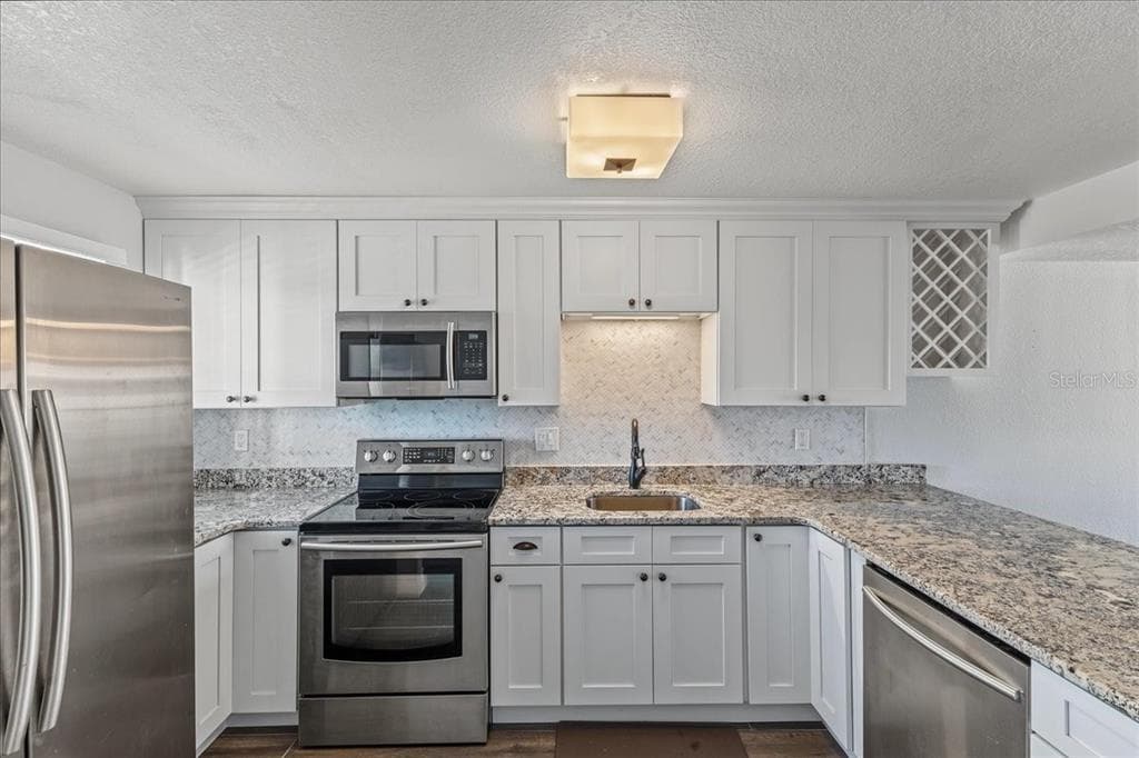 2100 N PENINSULA AVENUE 215 photo 6