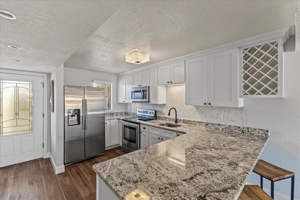 2100 N PENINSULA AVENUE #215 5