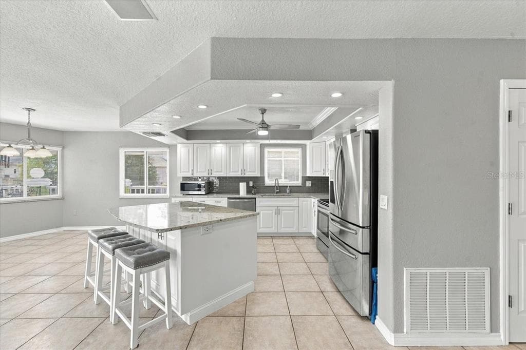 6744 SEAVIEW BOULEVARD photo 23