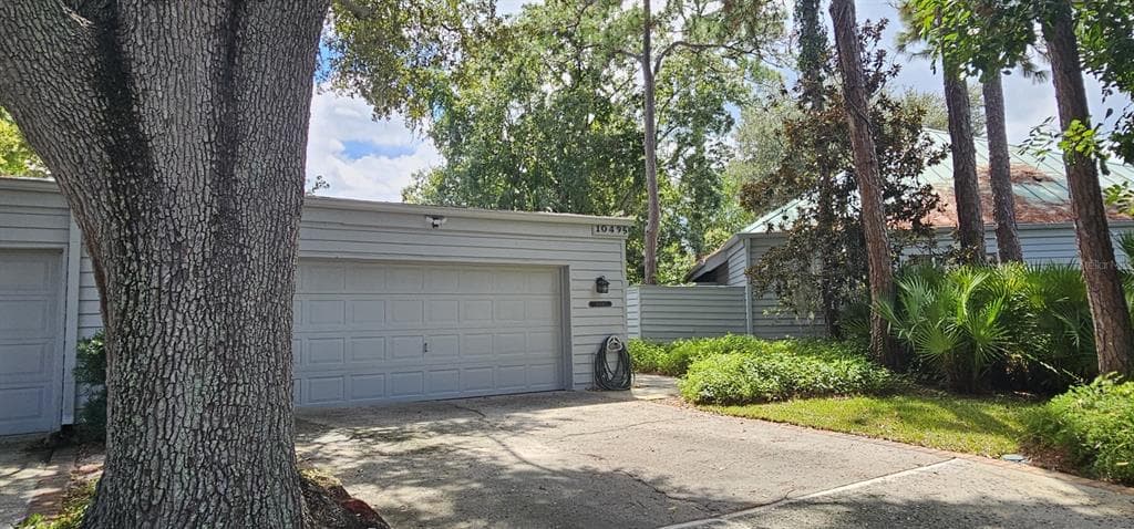 10495 LONGWOOD DRIVE photo 4