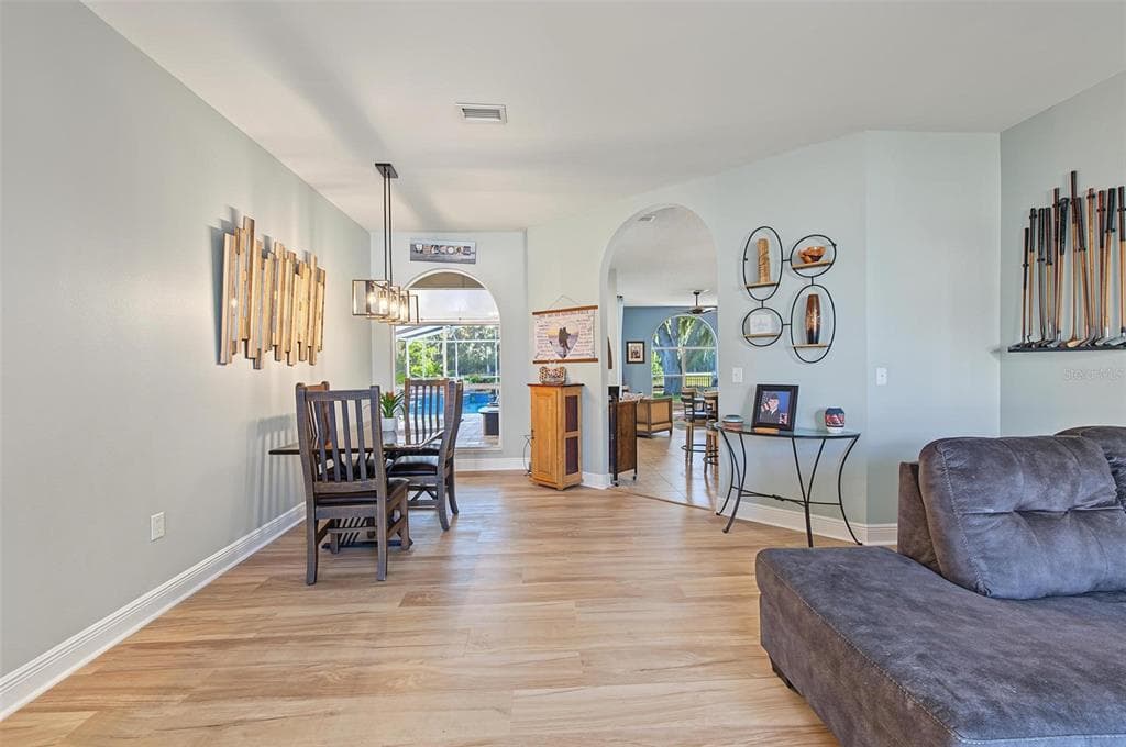 4914 AUGUSTA AVENUE photo 16