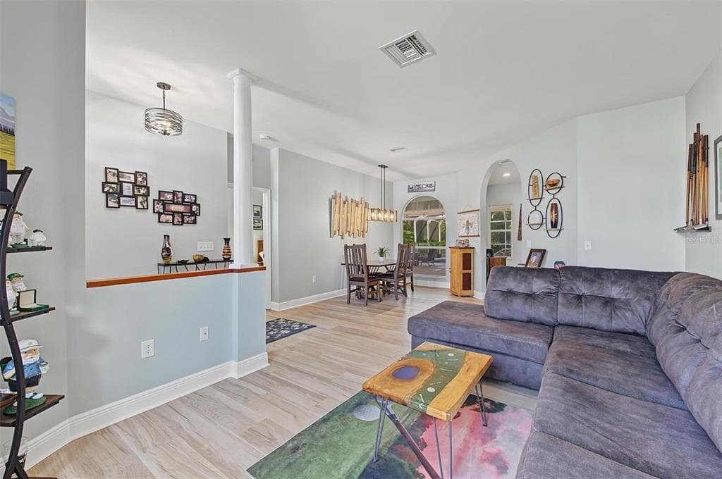 4914 AUGUSTA AVENUE photo 15