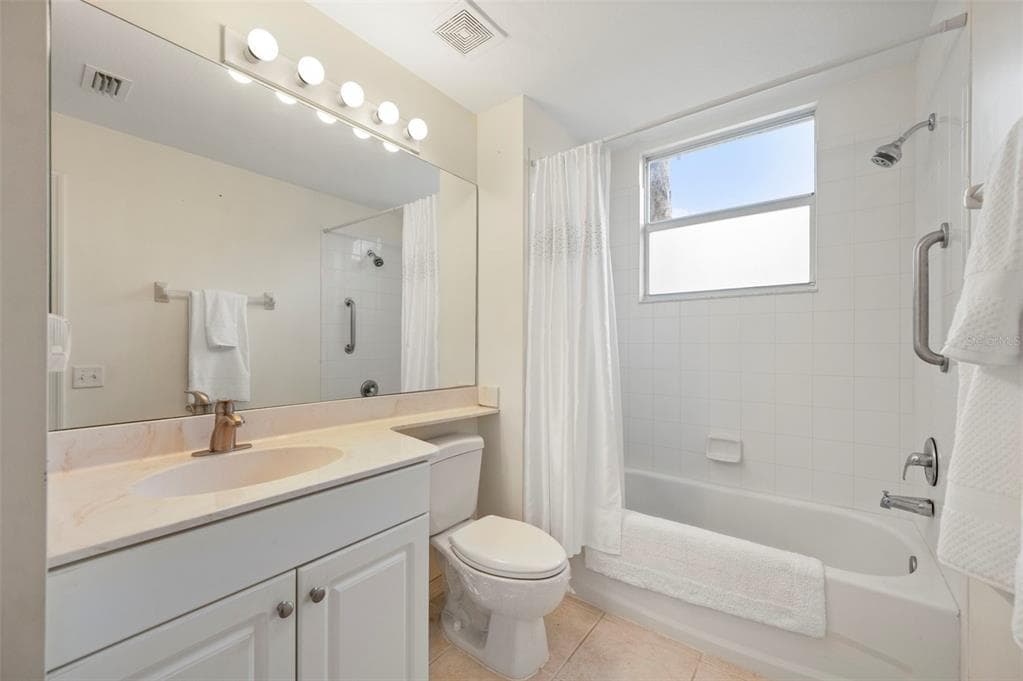 3500 MONDOVI COURT 212 photo 25