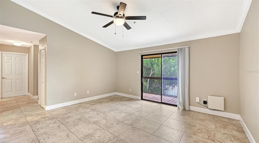 4025 CROCKERS LAKE BOULEVARD 22 photo 3