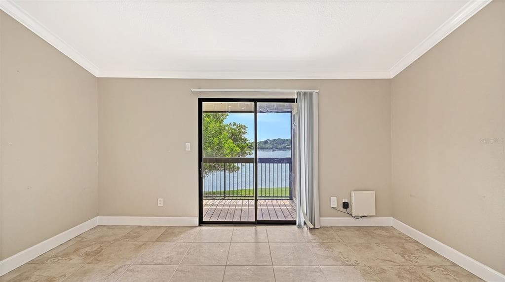 4025 CROCKERS LAKE BOULEVARD 22 photo 5