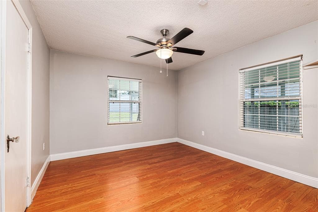 215 S LAKE HOWARD DRIVE photo 16
