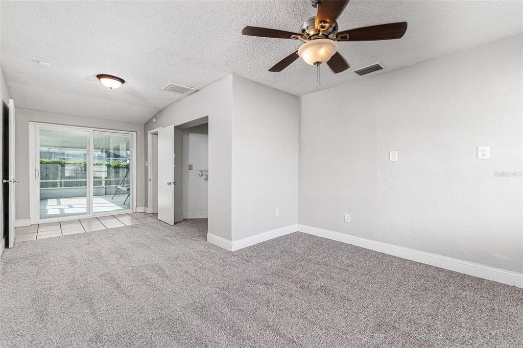 215 S LAKE HOWARD DRIVE photo 12