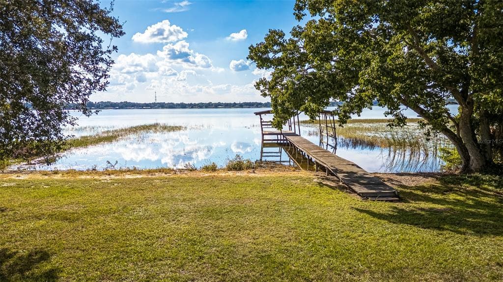 215 S LAKE HOWARD DRIVE 3