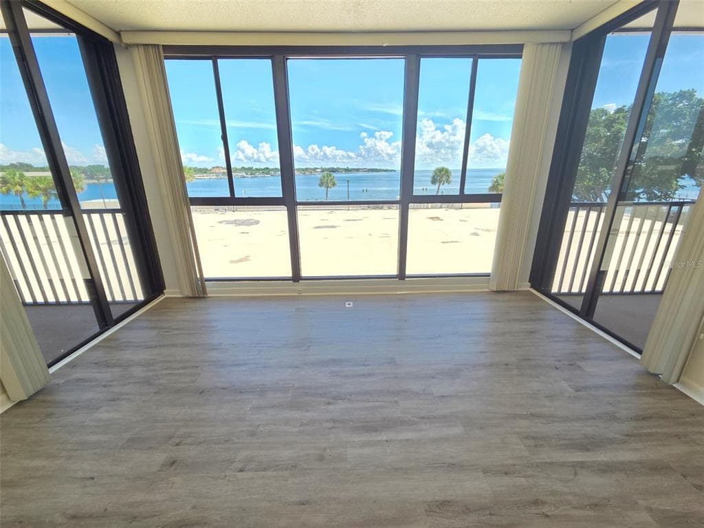 7100 SUNSHINE SKYWAY LANE S 301 photo 2