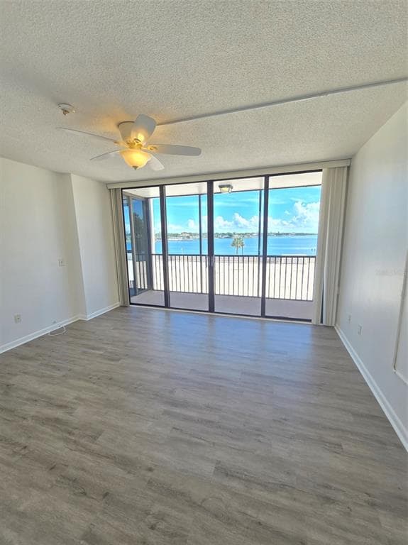 7100 SUNSHINE SKYWAY LANE S 301 photo 9