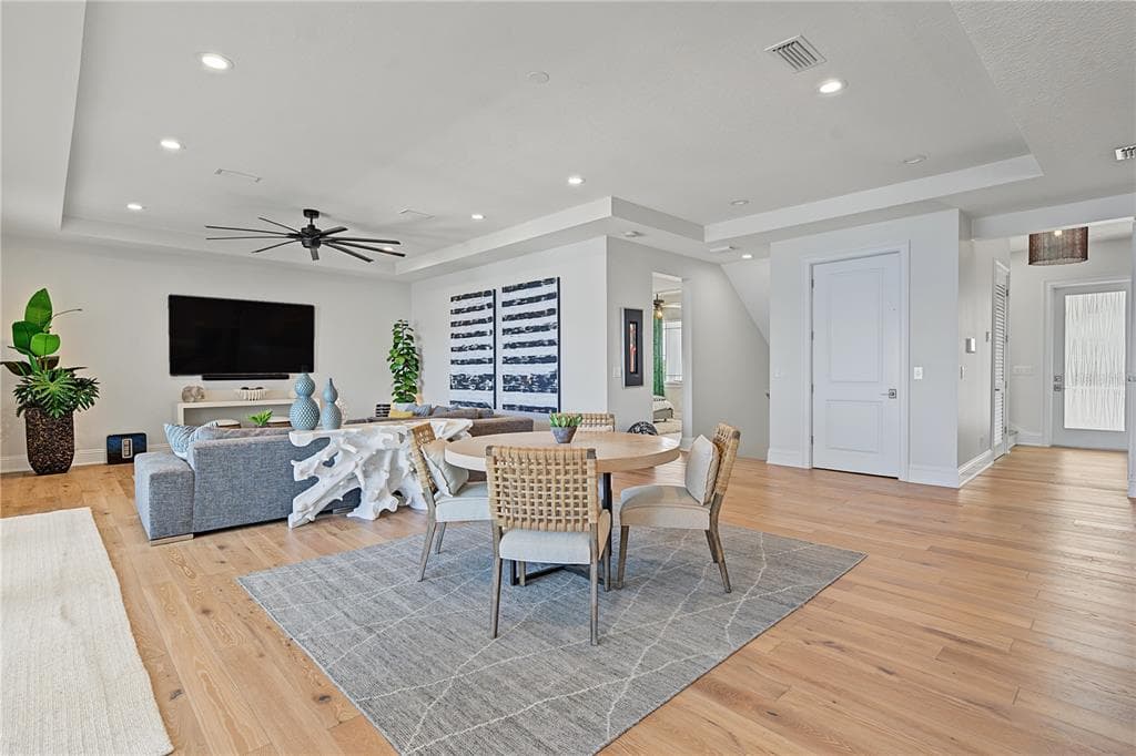 7 PARADISE LANE photo 7