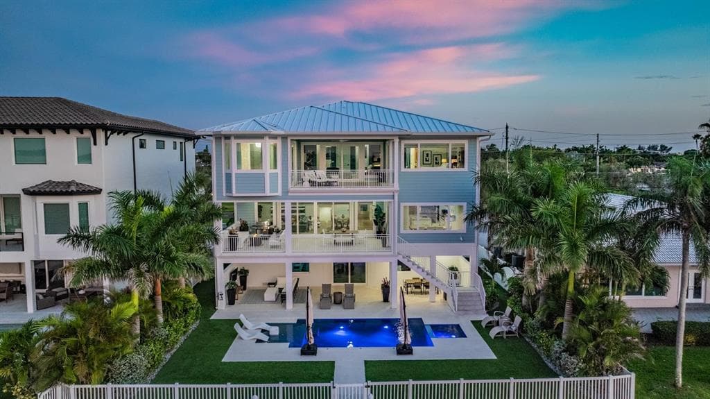 7 PARADISE LANE 5