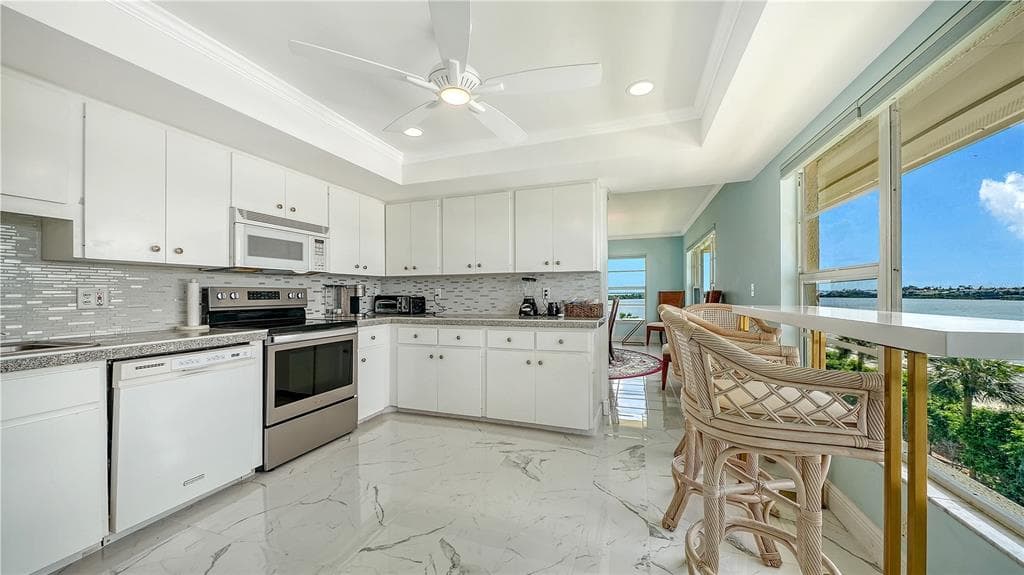 3808 GULF OF MEXICO DRIVE E412 photo 17