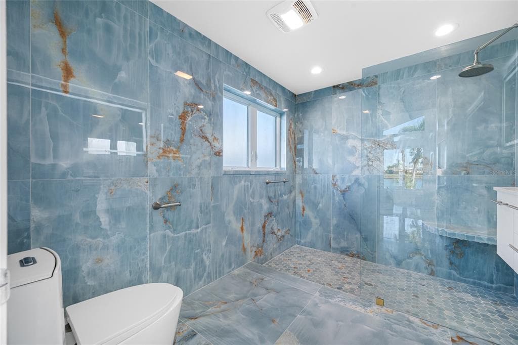 600 115TH AVENUE photo 24