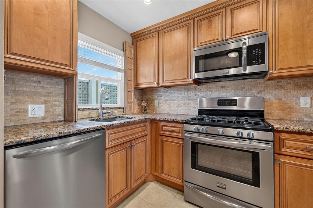 6075 SHORE BOULEVARD S 512 photo 6
