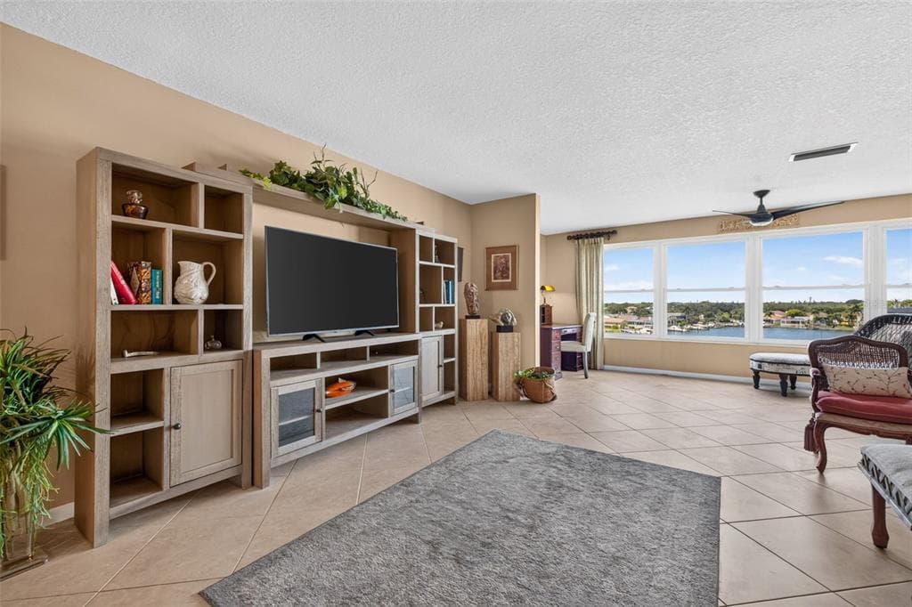 6075 SHORE BOULEVARD S 512 photo 13