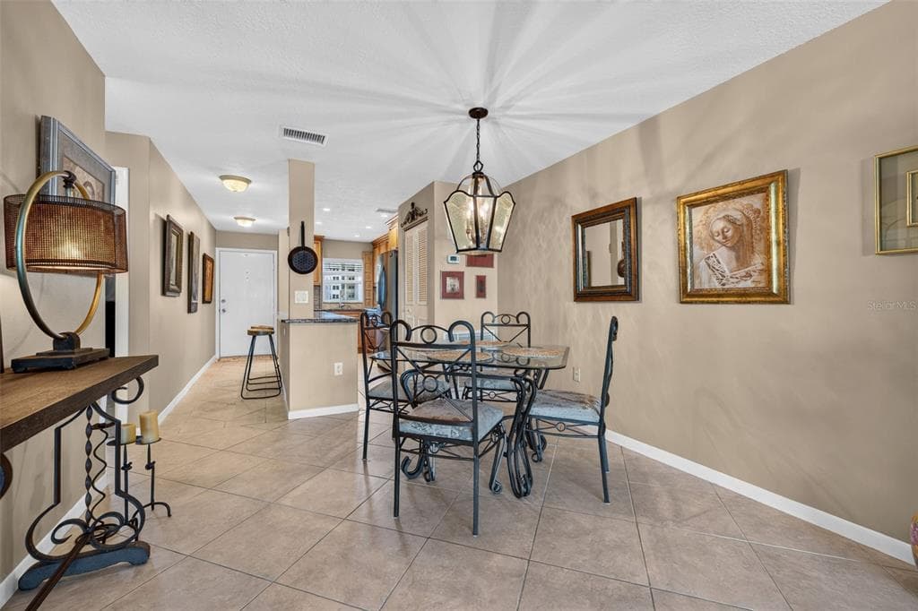 6075 SHORE BOULEVARD S 512 photo 10