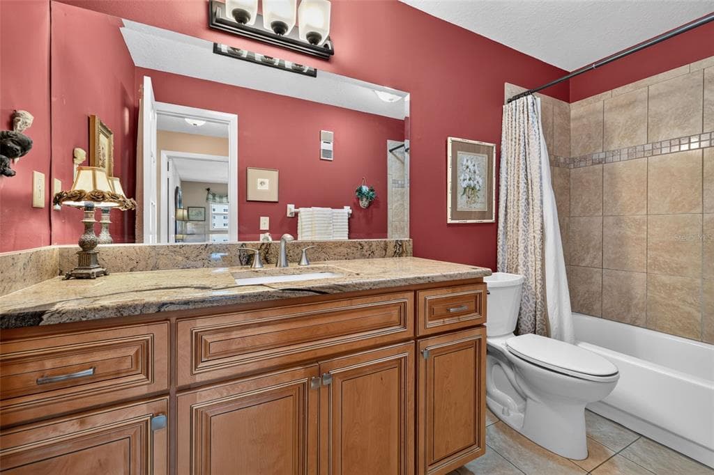 6075 SHORE BOULEVARD S 512 photo 21