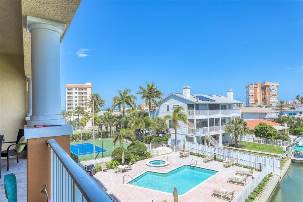 17715 GULF BOULEVARD 303 photo 1