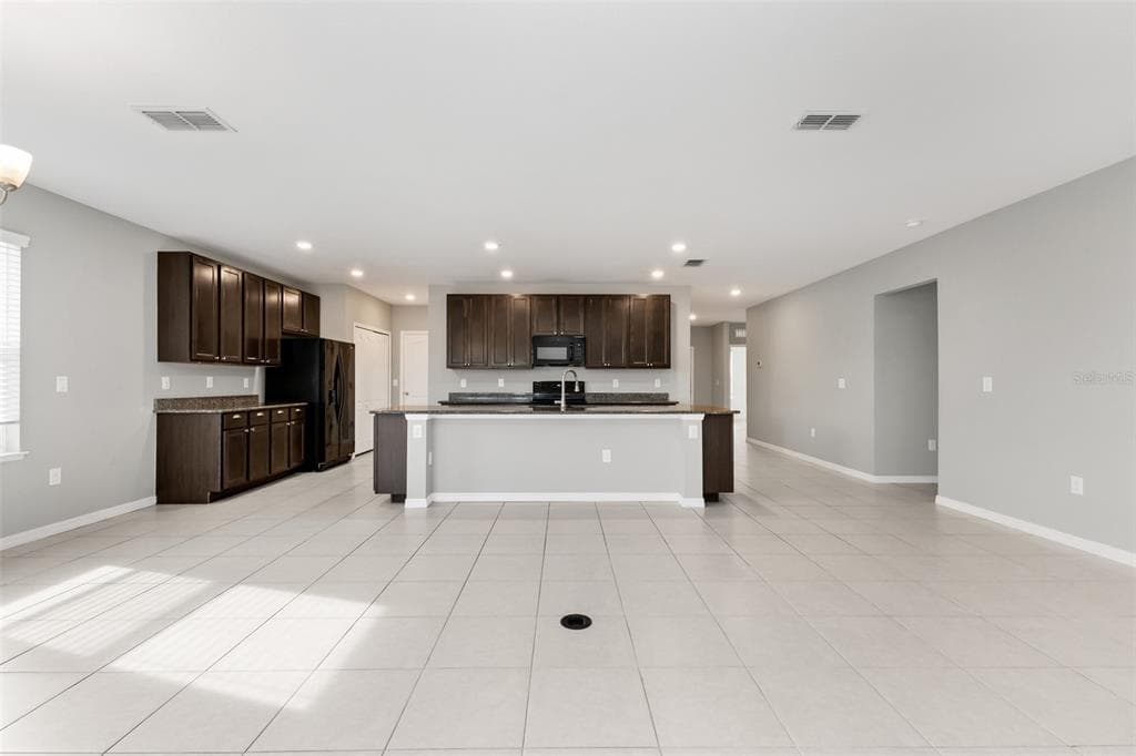 3215 BROOKLYN AVENUE photo 23