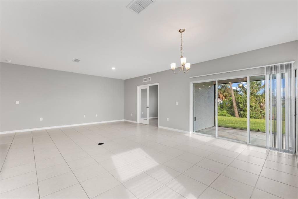 3215 BROOKLYN AVENUE photo 20
