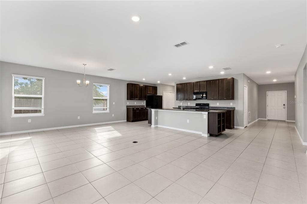 3215 BROOKLYN AVENUE photo 24