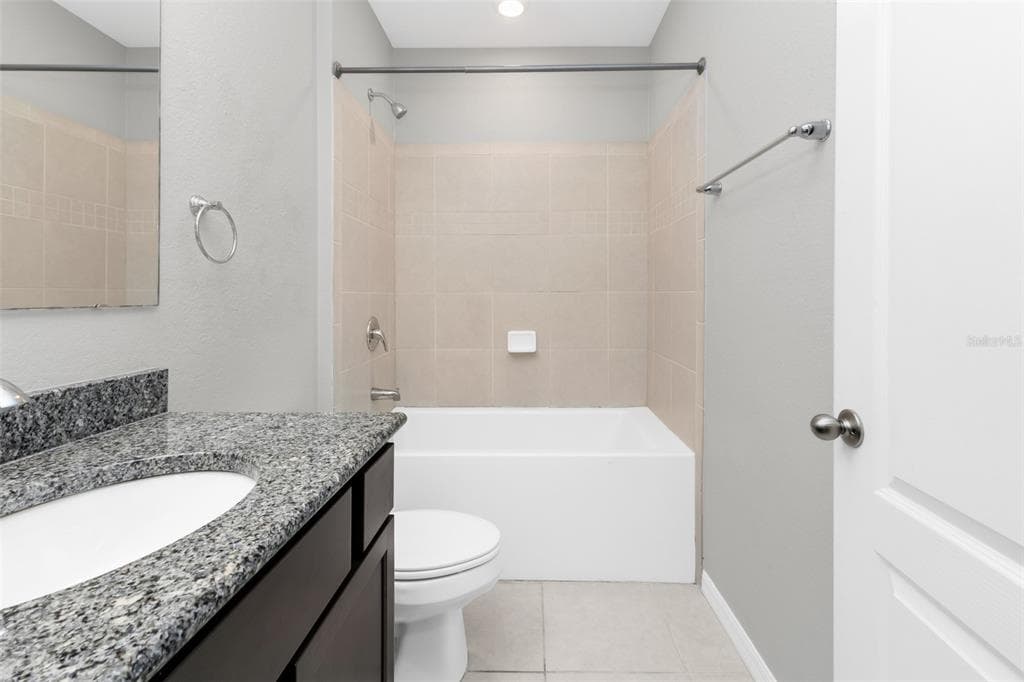 3215 BROOKLYN AVENUE photo 10