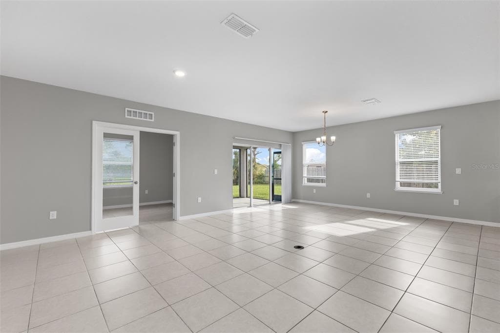 3215 BROOKLYN AVENUE photo 25