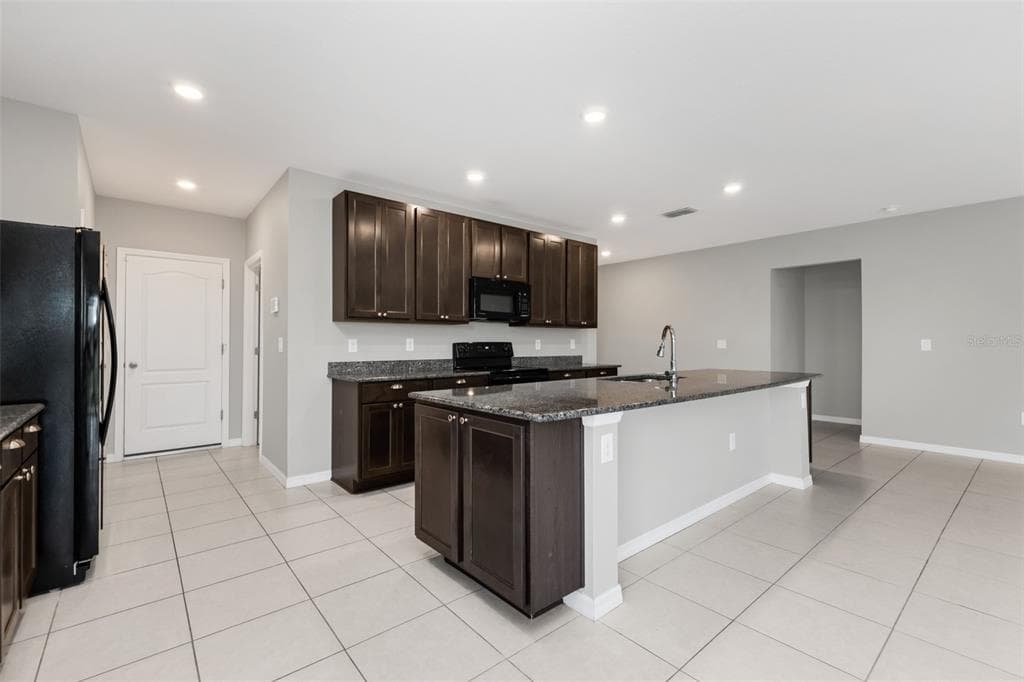 3215 BROOKLYN AVENUE photo 21