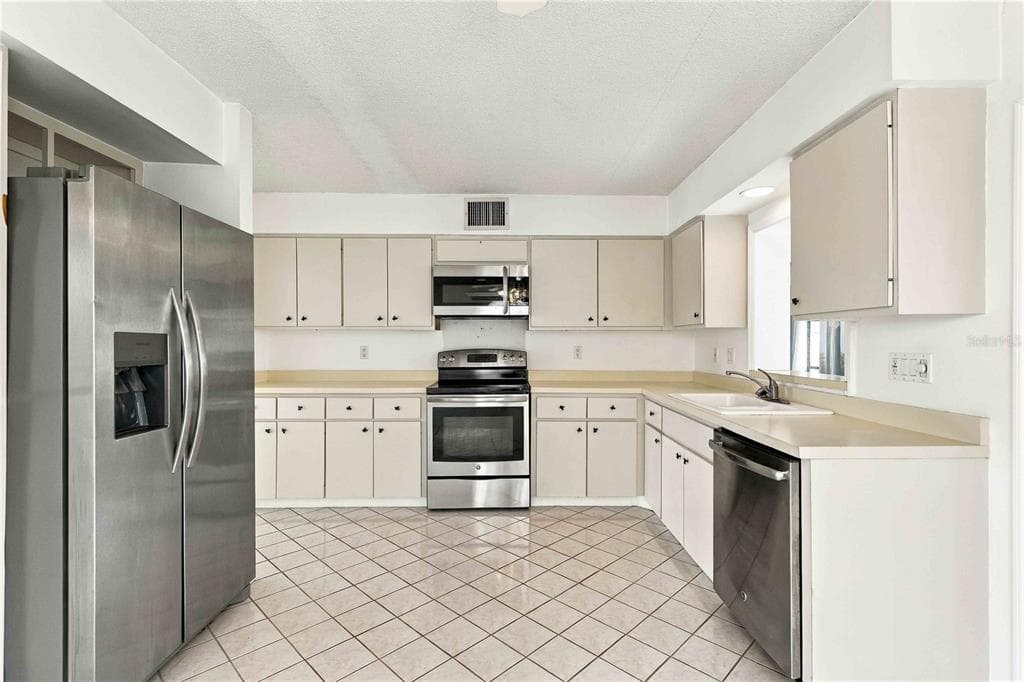 8734 54TH AVENUE W 8734 photo 20
