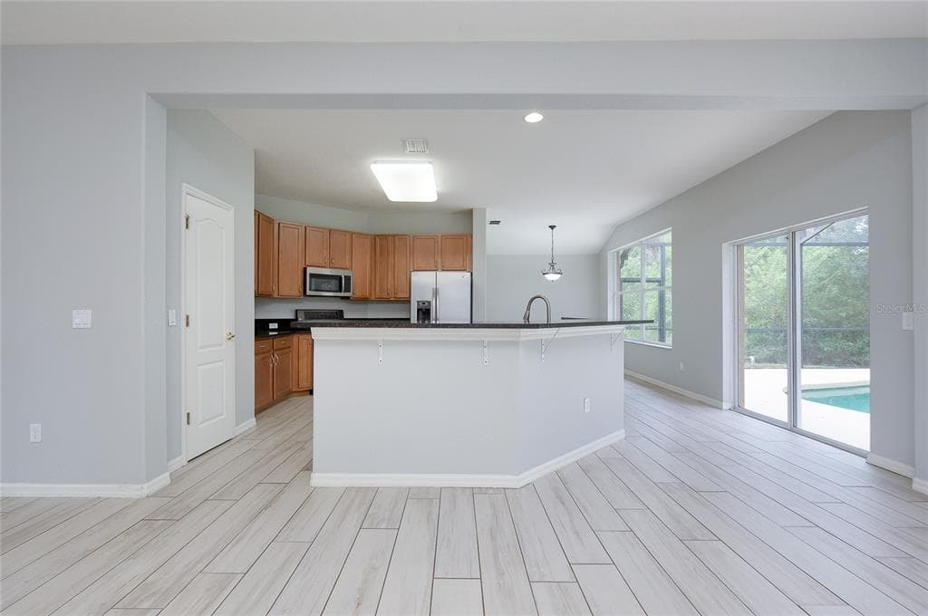415 KINDRED BOULEVARD photo 13