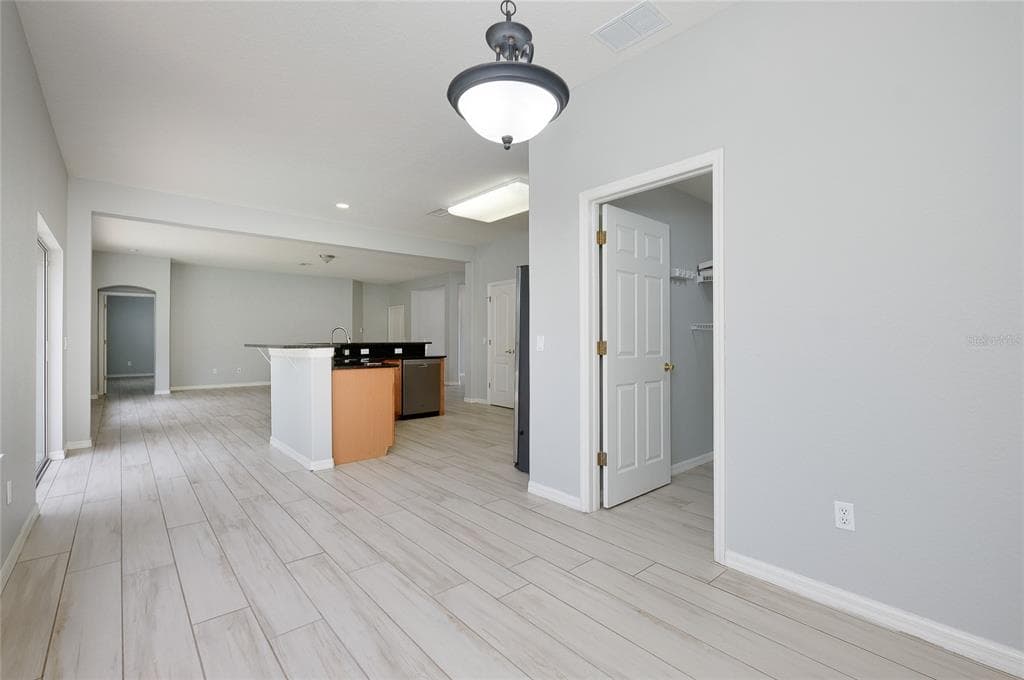 415 KINDRED BOULEVARD photo 22