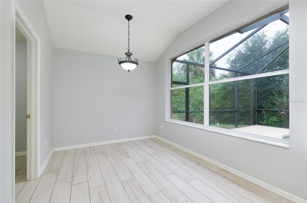 415 KINDRED BOULEVARD photo 20