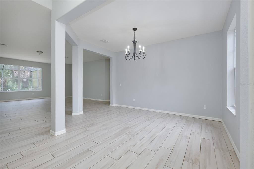 415 KINDRED BOULEVARD photo 9