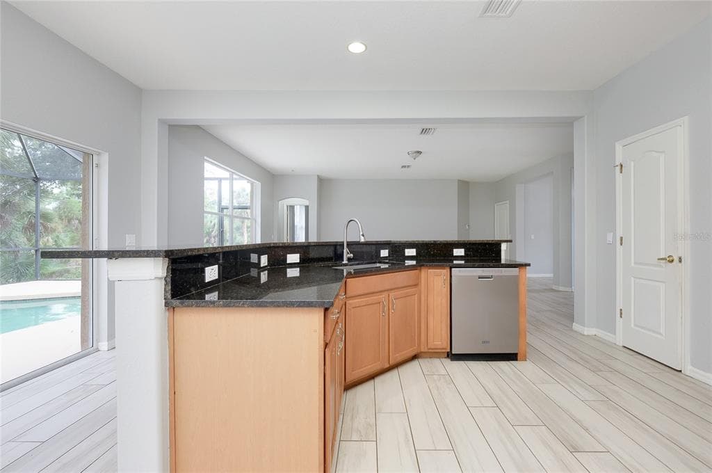 415 KINDRED BOULEVARD photo 19