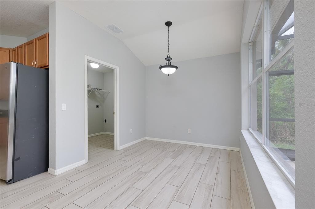 415 KINDRED BOULEVARD photo 21