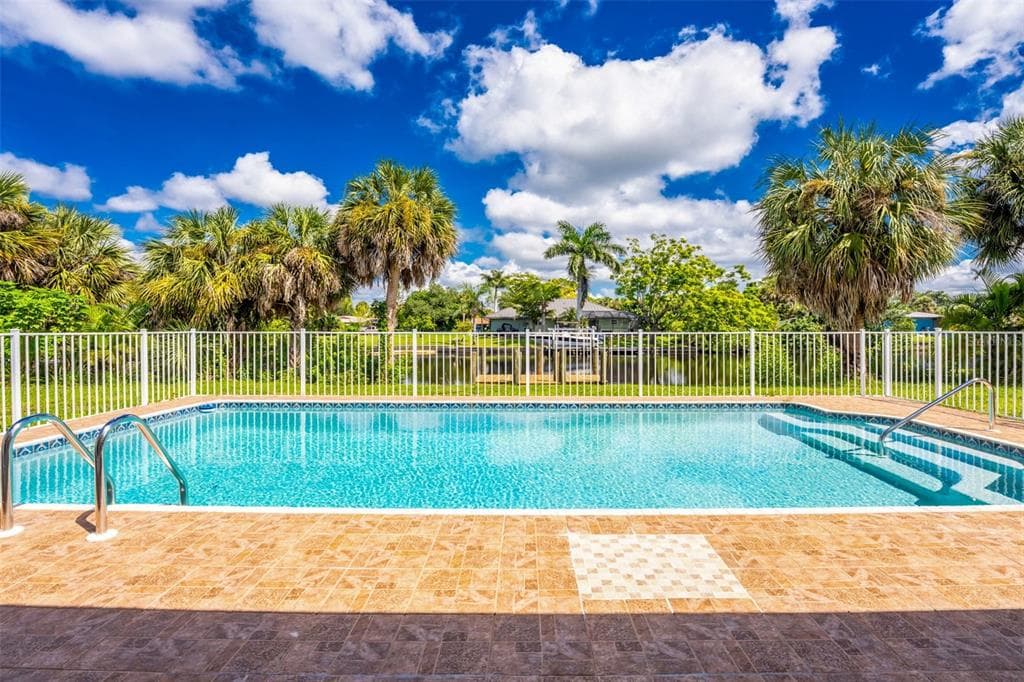 18321 WOLBRETTE CIRCLE photo 3