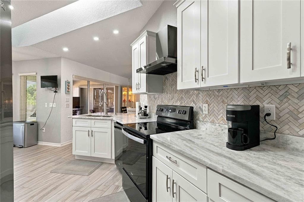 17341 ROBINSON AVENUE photo 23
