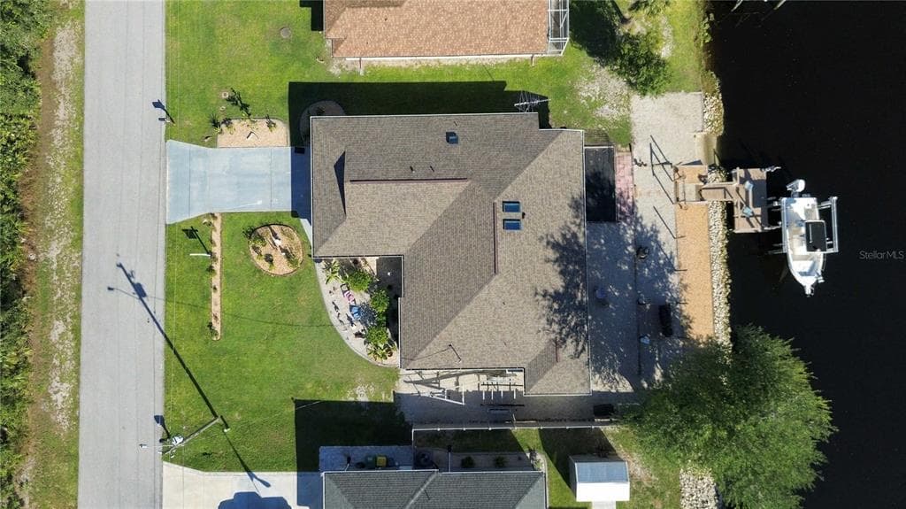 17341 ROBINSON AVENUE photo 4