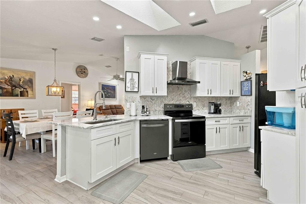 17341 ROBINSON AVENUE photo 21
