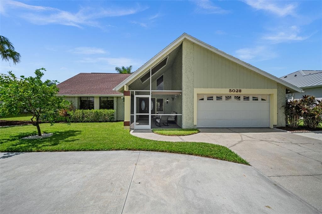 5028 PELICAN BOULEVARD photo 6