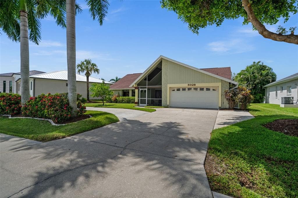 5028 PELICAN BOULEVARD photo 5